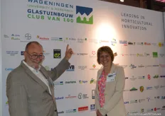 Jan Willem de Vries en Jacqueline van Oosten van Wageningen University & Research. De Club van 100 nadert het aantal van 100 bedrijven.